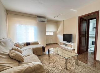Rent Duplex in Carrer de manuel bellido 5. Sensacional ático dúplex en zona corte inglés con 3 habitaciones