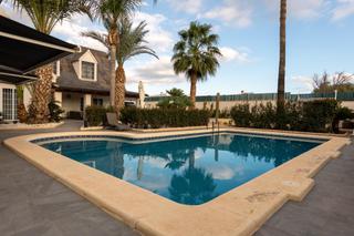 Chalet  Calle golondrina de la. Impresionante villa de lujo en zona capiscol san juan!