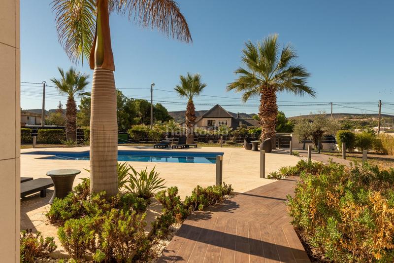 Foto 37715f31-f22b-4000-aa4f-cebc608ed93f. Xalet amb calefacció aparcament piscina a Pla de la Vallonga Alicante