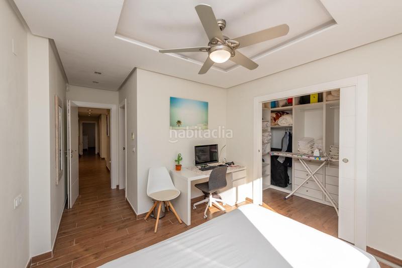 Foto 94fea736-4613-46b7-bdb9-ef49ef3d1450. Xalet amb calefacció aparcament piscina a Pla de la Vallonga Alicante