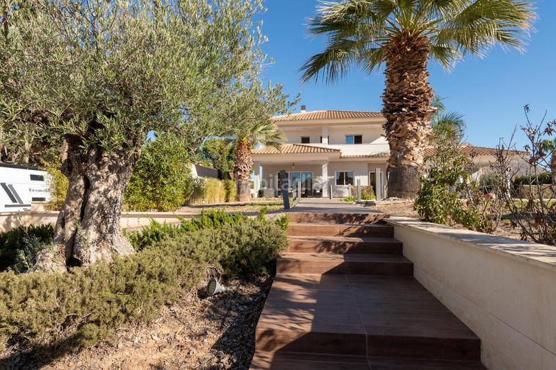 Foto eff18e91-657a-4f4c-a33f-5f9ff858296b. Xalet amb calefacció aparcament piscina a Pla de la Vallonga Alicante