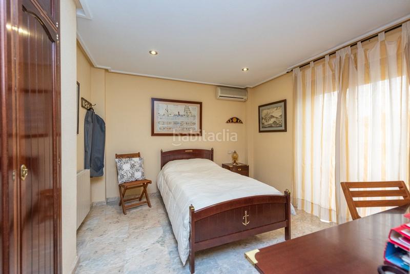 Foto 68b63d68-d460-4077-8f0d-c0ee8af0bd9d. Chalet  familiar de lo mejor de la zona en Petrer