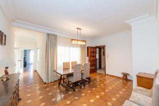 Location Appartement  Calle bono guarner. Vivienda en zona renfe.