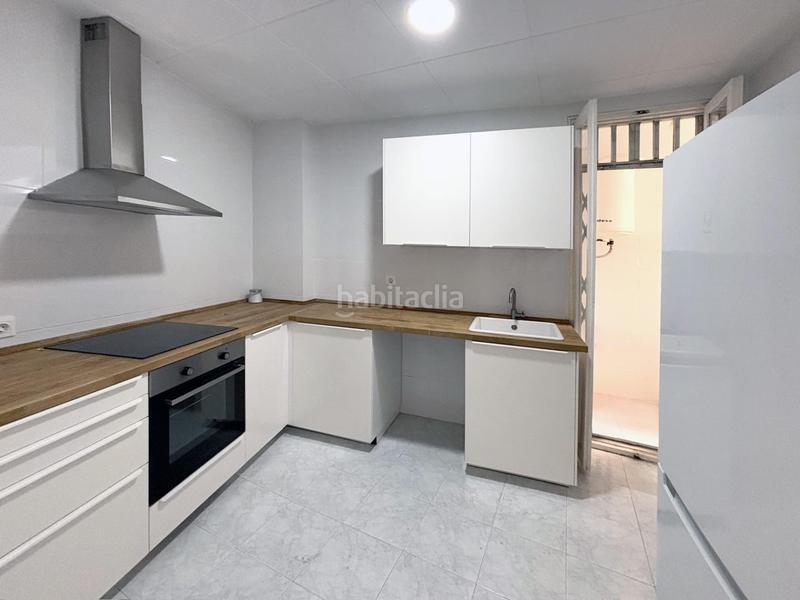 Foto 19abc5fb-b6aa-495f-85ed-e851ec5f505e. Piso espectacular piso en plaza de los luceros en Alicante