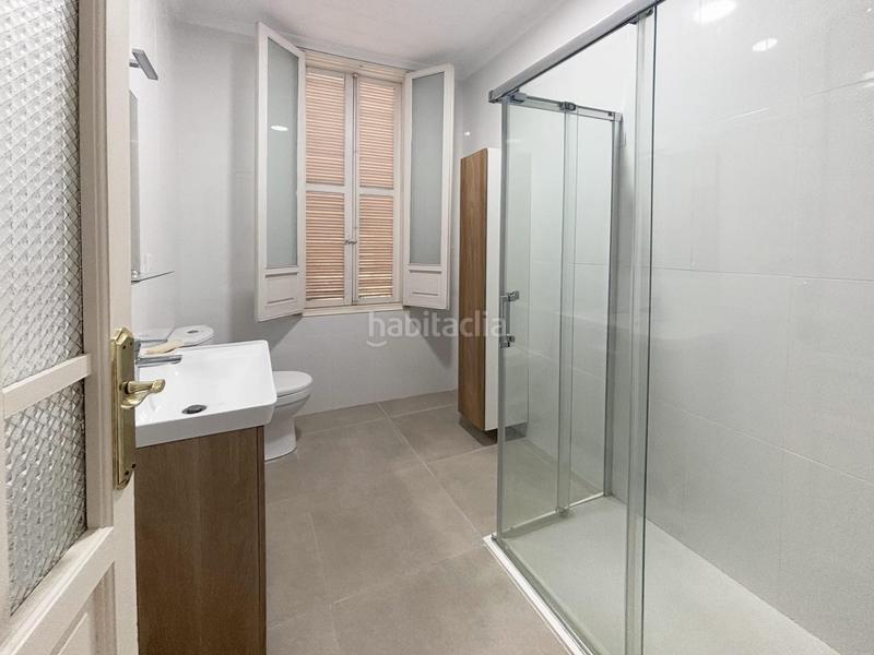 Foto 592d8edf-5264-4f19-996f-a6129e96f563. Piso espectacular piso en plaza de los luceros en Alicante