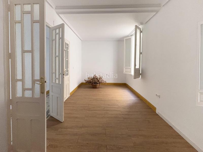 Foto 981d7d71-0519-47c4-9c42-fc403b1c0fa3. Piso espectacular piso en plaza de los luceros en Alicante