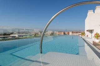 tic  Calle de isabel 'la catlica'. Exclusivo atico de obra nueva en benalua sur.