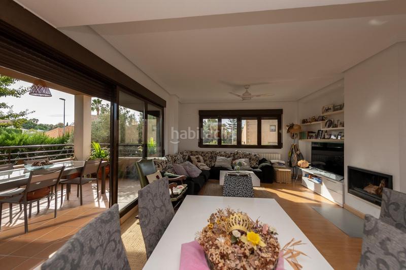 Foto 3e8063a3-0fd0-4e63-814c-e3442c2dc49c. Casa aparellada amb calefacció aparcament piscina a Mutxamel