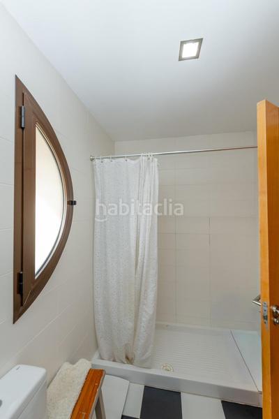 Foto 9c185905-a33e-4d19-905a-37e72c8fec0f. Casa aparellada amb calefacció aparcament piscina a Mutxamel