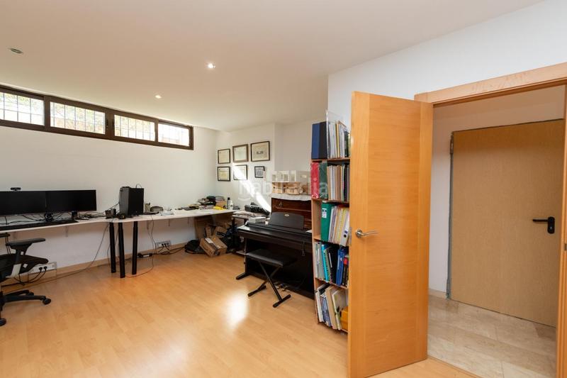 Foto b40e94e8-9962-4692-972b-d67bc215b37a. Casa aparellada amb calefacció aparcament piscina a Mutxamel