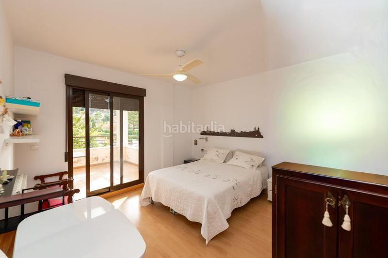 Foto d5997525-950a-45d8-85ec-45f00efb0326. Casa aparellada amb calefacció aparcament piscina a Mutxamel