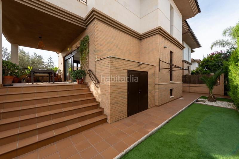 Foto f7028f85-6528-4ef4-9d8d-f153c099672e. Casa aparellada amb calefacció aparcament piscina a Mutxamel