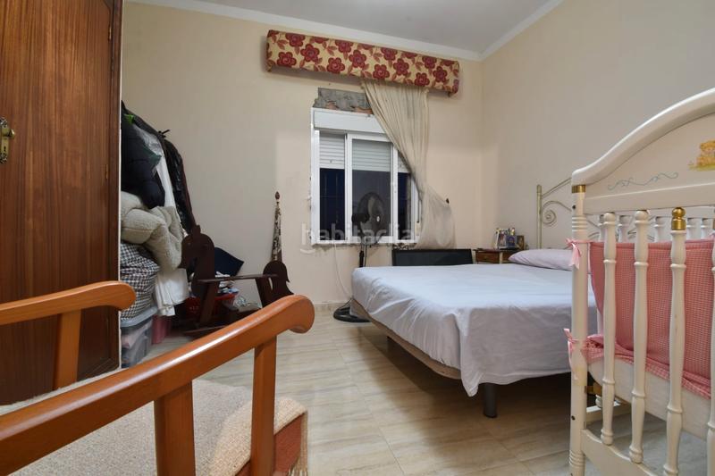 Foto 805a786f-a61d-4476-9af7-e22b28665850. Casa adossada a Pilas
