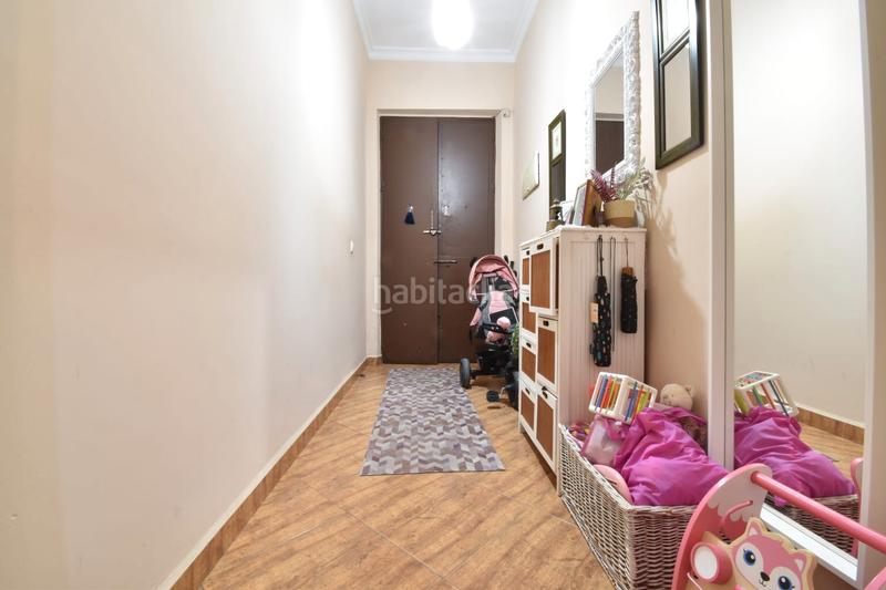 Foto 8b18923e-b9c3-4136-b85d-1a12e7b5974f. Casa adossada a Pilas