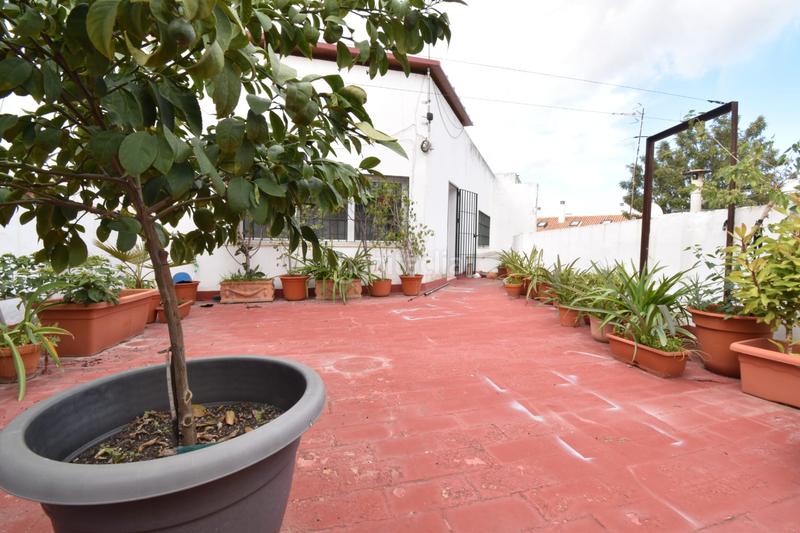 Foto f9aa4168-d6ea-4eba-9f2b-a590baa806ce. Casa adosada casa en calle bailén en Los Molinos Alcalá de Guadaira