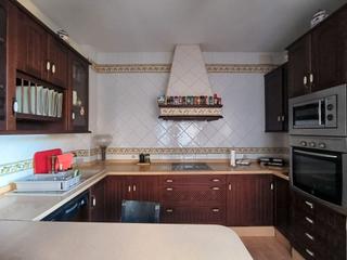 Etagenwohnung in Olivares. Piso en olivares