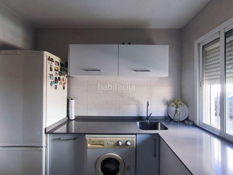 Foto a8162983-7ac9-42c1-bdbf-861b6dd065c4. Casa adossada a La Cruz Camas