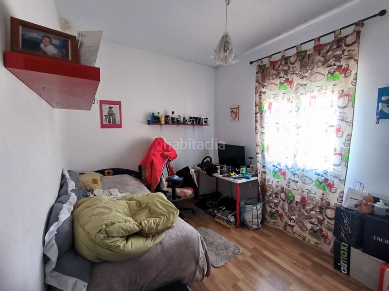 Foto cd74fa0f-7bff-4aae-b042-3a55927add7e. Casa adossada amb xemeneia aparcament a Garrobo (El)