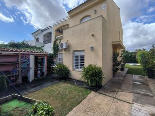 Doppelhaus in Palomares del Río. Casa pareada en palomares del rio