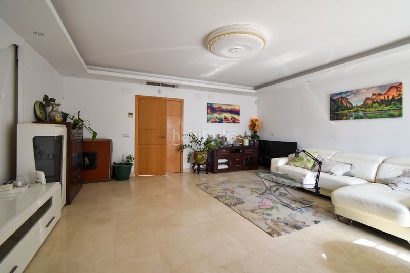 Foto 147aa3b3-4e75-4276-817c-e062fc7ed995. Casa adossada amb calefacció piscina a Torreblanca Sevilla