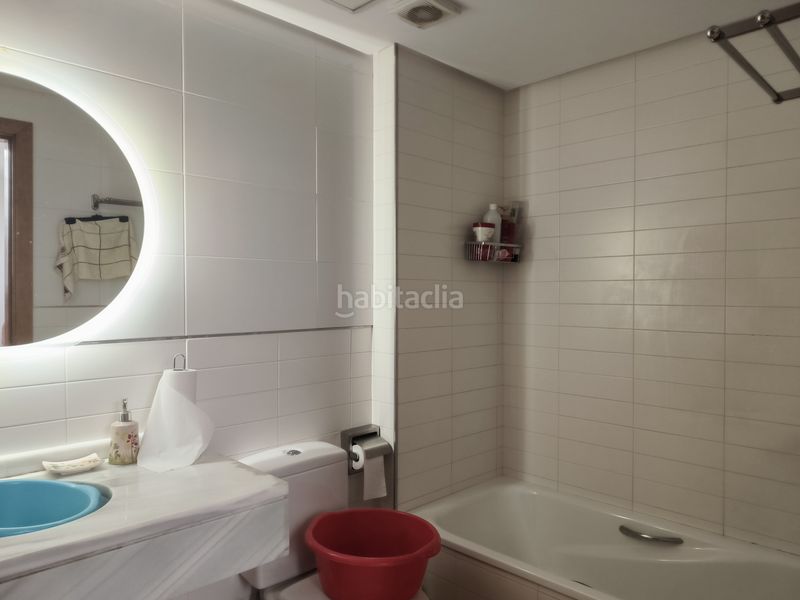 Foto 56985149-40f9-4e28-9e95-4214b55b07c2. Casa adossada amb calefacció piscina a Torreblanca Sevilla
