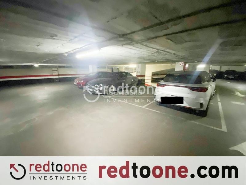 Foto 4f8536d8-5a98-45eb-aa47-752b72f3715a. Parking coche venta de plaza de garaje en pleno centro en Alicante