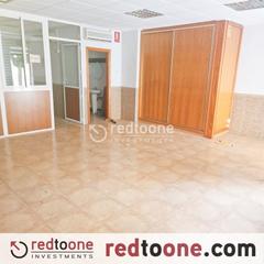 Local Comercial a Orihuela Ciudad. Venta de estupendo local ubicado en la ciudad de orihuela