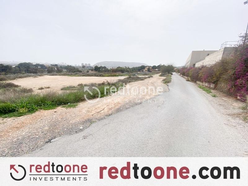 Foto 3719d527-4d4d-44b1-9633-22bc0f0b85b4. Finca rústica a Santa Faz Alicante