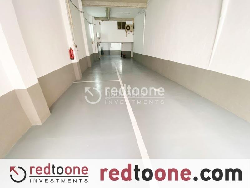 Foto 5f6d2478-175d-4666-b75e-5f8b1d100d13. Parking coche venta de amplio garaje en el centro en Alicante