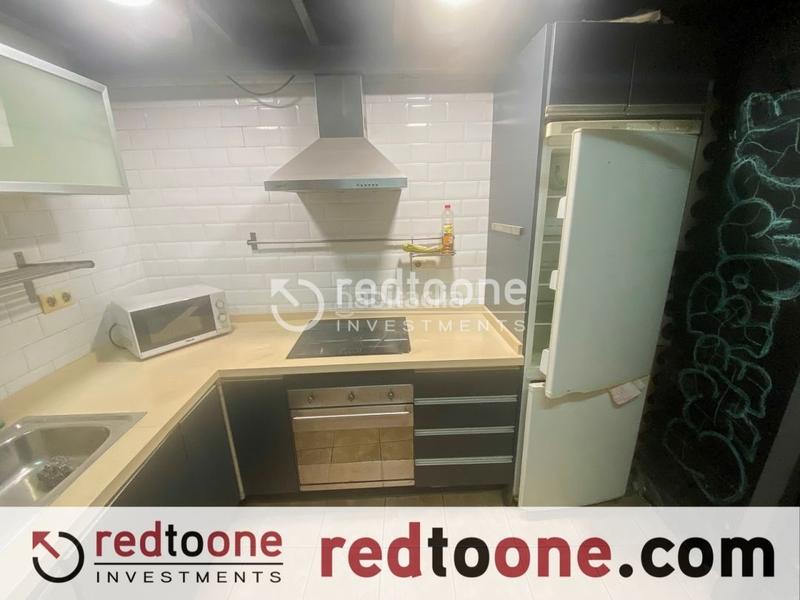 Foto 66ed3f1b-1276-4f8a-808a-7cefdc1846f5. Parking coche venta de amplio garaje en el centro en Alicante