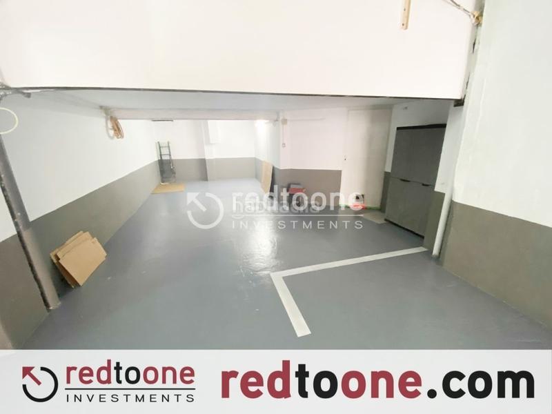 Foto 6f66d15c-d984-44a6-8581-0d7a30f145ea. Parking coche venta de amplio garaje en el centro en Alicante