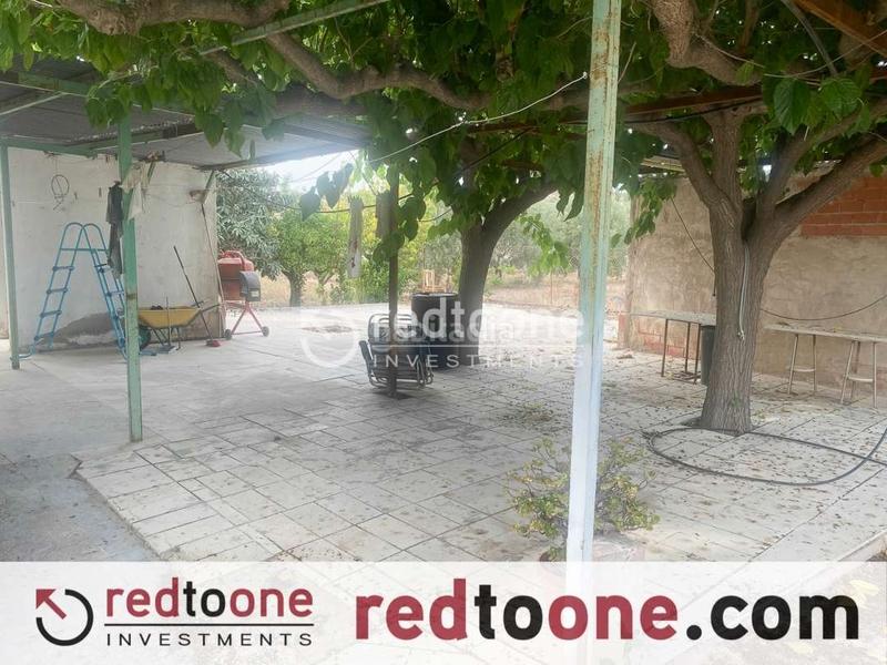 Foto 39c6a9a2-6d15-4078-aacd-db98d3cf4816. Chalet  muy próximo al núcleo urbano en Novelda