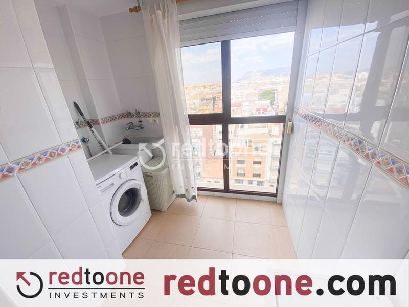 Foto 0679a7cc-f78b-4475-a9bd-9c4d00130ef1. Ático impresionante ático con amplia terraza en Florida Baja Alicante