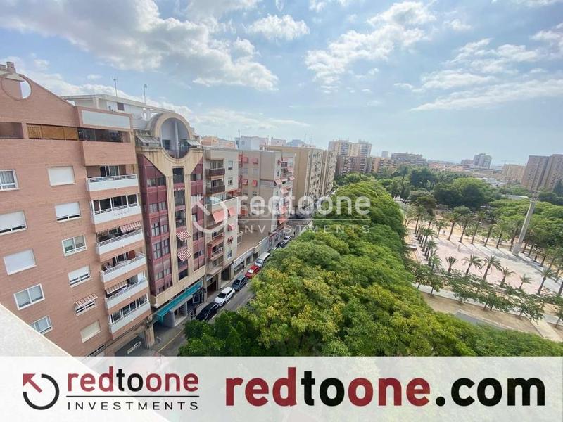 Foto cd90b7e9-788d-4e34-852d-6ae910e11397. Ático impresionante ático con amplia terraza en Florida Baja Alicante