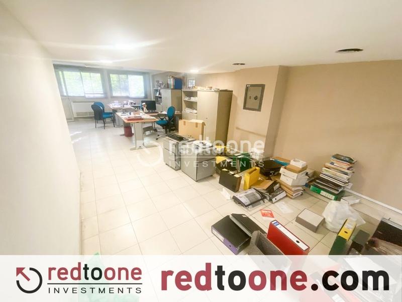 Foto 30336898-786a-4bc2-a712-3b791dfab867. Local comercial amplio local haciendo chaflán en los ángeles en Alicante