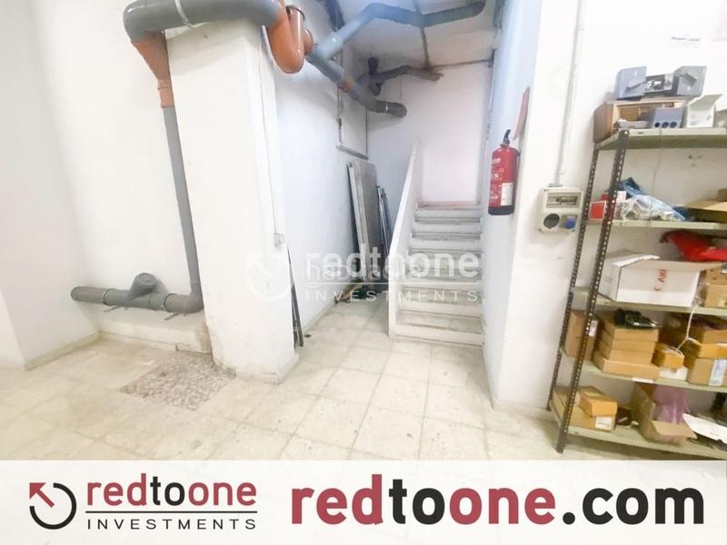 Foto 8fa2dc8a-31f6-49fa-9f01-e2ee7db6f7b5. Local comercial amplio local haciendo chaflán en los ángeles en Alicante