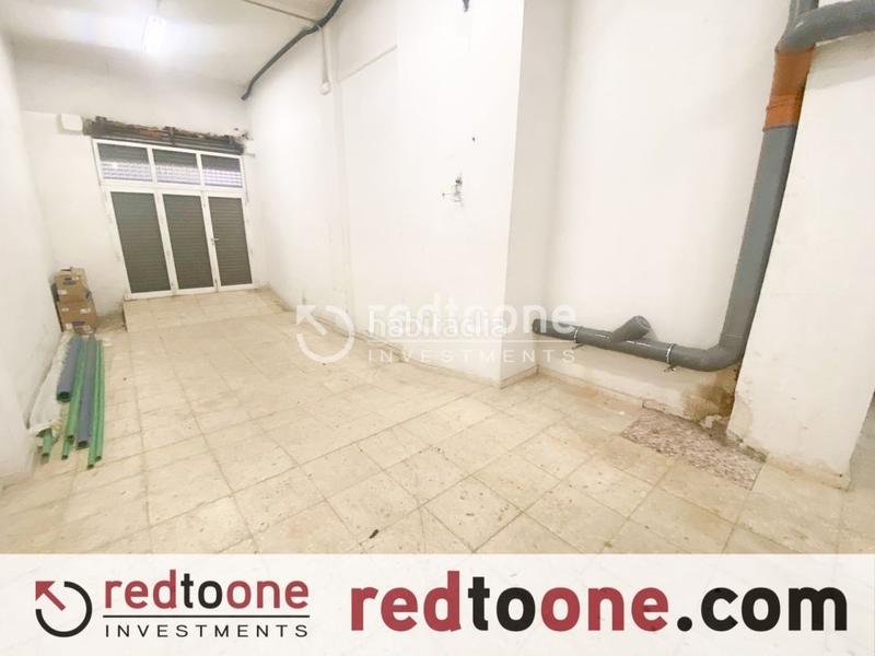 Foto ef8af5ac-f21c-4c0c-bd86-d3c0d1aedc0e. Local comercial amplio local haciendo chaflán en los ángeles en Alicante