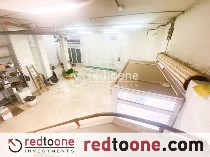 Foto f5c8cb81-fe6b-482c-b3d2-7c06bb8cc2cf. Local comercial amplio local haciendo chaflán en los ángeles en Alicante