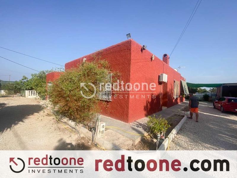 Foto 4d045367-4863-424a-a6d4-0da558fb3bcb. Chalet fabuloso chalet con piscina en Torrellano en Elche / Elx