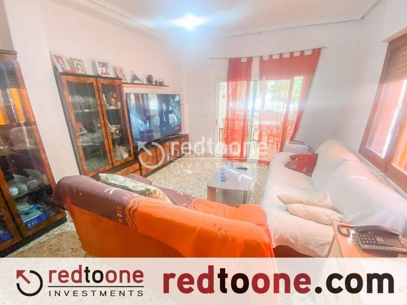 Foto 693b7085-f361-4cbf-b160-fdad6a49c809. Chalet fabuloso chalet con piscina en Torrellano en Elche / Elx