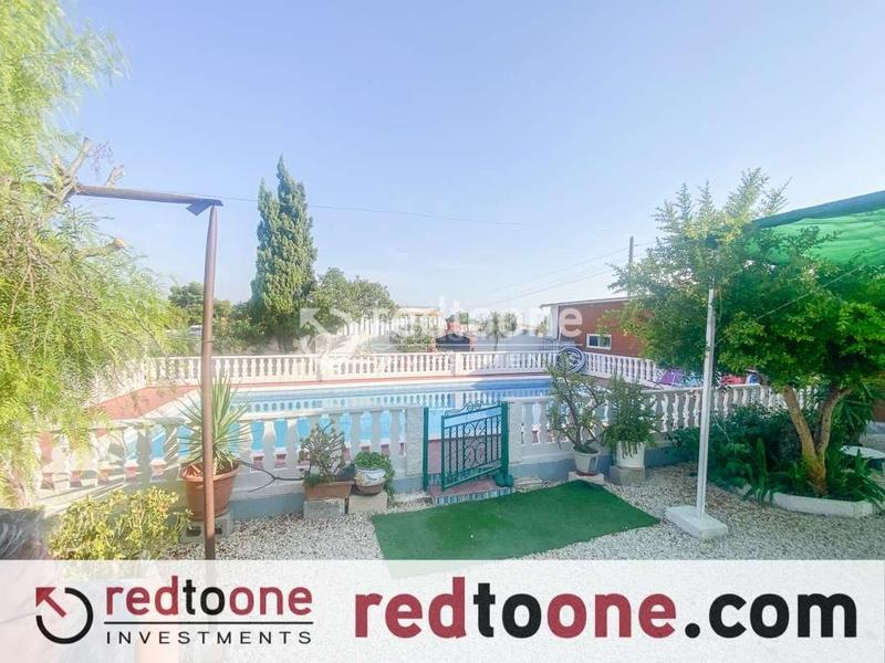 Foto e28265fa-f7ce-44d2-bd20-9cae53913df0. Chalet fabuloso chalet con piscina en Torrellano en Elche / Elx