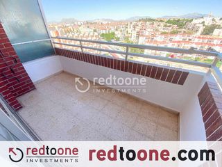 Pis a Juan XXIII. Piso totalmente reformado, situado en una urbanización en la zon