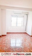 Etagenwohnung in Fraternidad. Estupenda vivienda, situada en la encantadora ciudad de elda