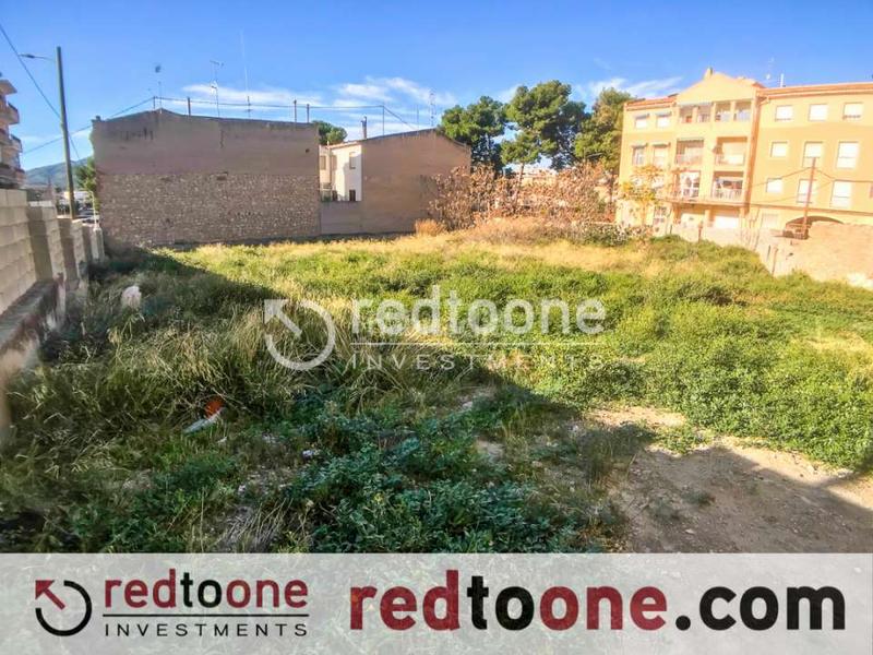 Foto 1a199a82-3030-4d09-b981-16eae885ebf4. Terreno residencial solar en pleno núcleo urbano en Monòver