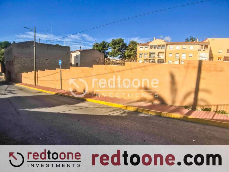 Foto 48c8b46e-111b-48a0-8d2d-10dcf4761a6d. Terreno residencial solar en pleno núcleo urbano en Monòver