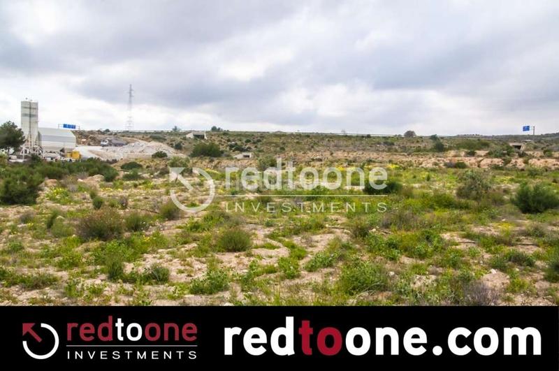 Foto 612497d2-c521-4256-a7d0-a3616587d051. Finca rústica parcela en la galia en Jubalcoi Elche / Elx