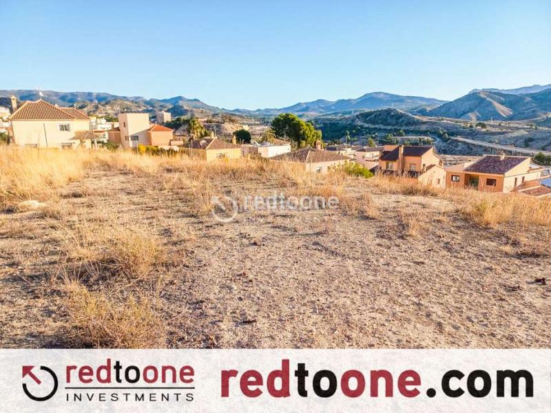 Foto ccfcebad-547d-4b68-860d-c97a8910a0c4. Terreny residencial a Xixona