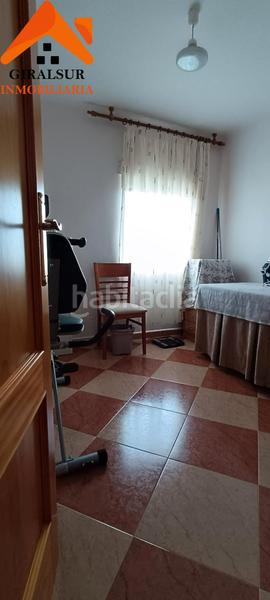 Foto a99aadc8-6e0a-4f40-8d4e-8c4649aa03d8. Piso  en venta en plaza azahin en Parque Alcosa Sevilla