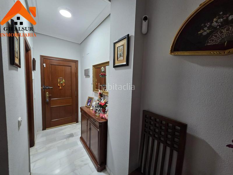 Foto 00ce6008-29e7-4386-b590-d64cff6b8e70. Piso  en venta de vpo este en colores - entreparques Sevilla