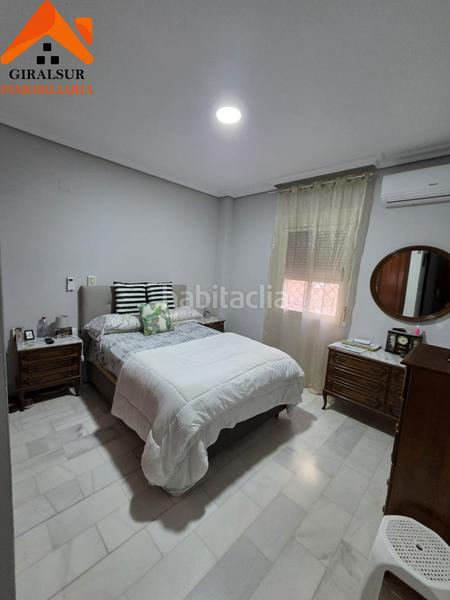 Foto 216cc605-f0ba-4f1f-add1-39872536f31e. Piso  en venta de vpo este en colores - entreparques Sevilla